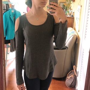 Rue21 Grey Open Shoulder Long Sleeve